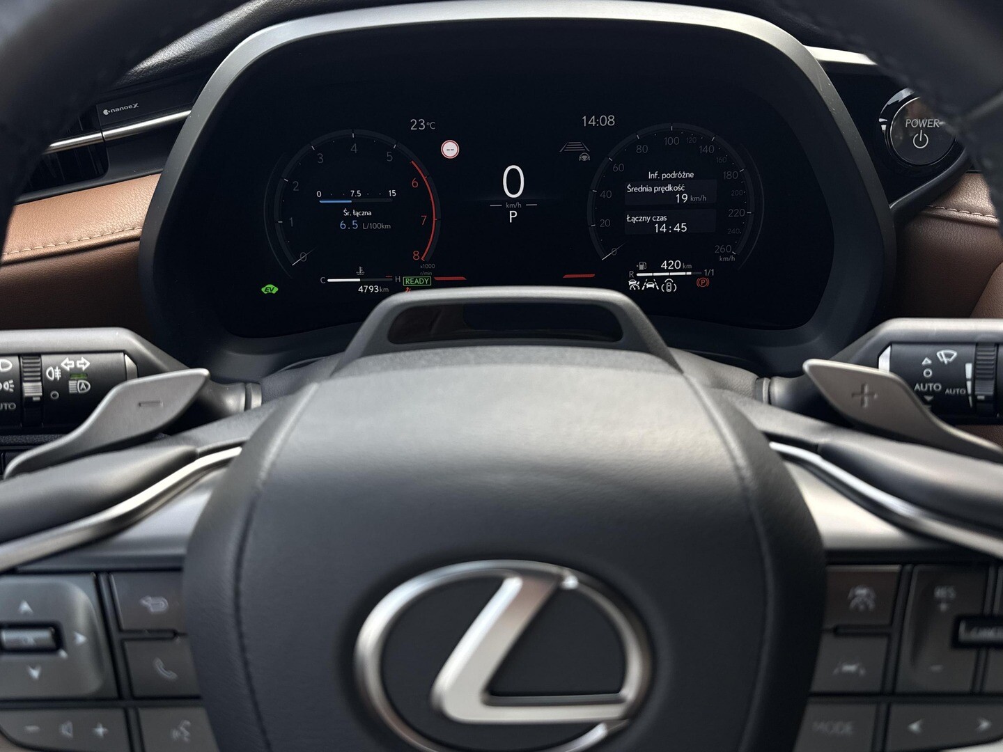 Lexus LBX