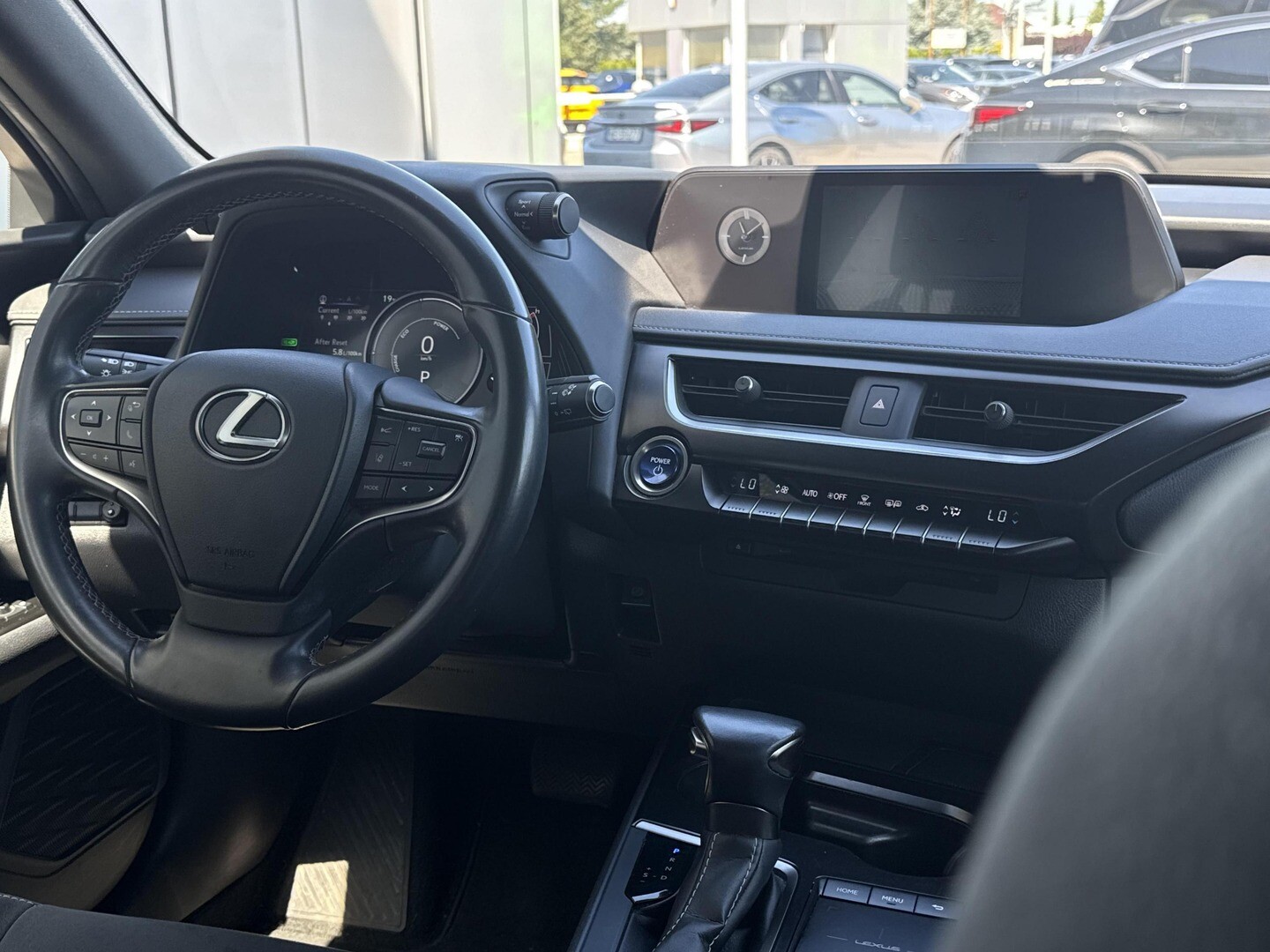 Lexus UX