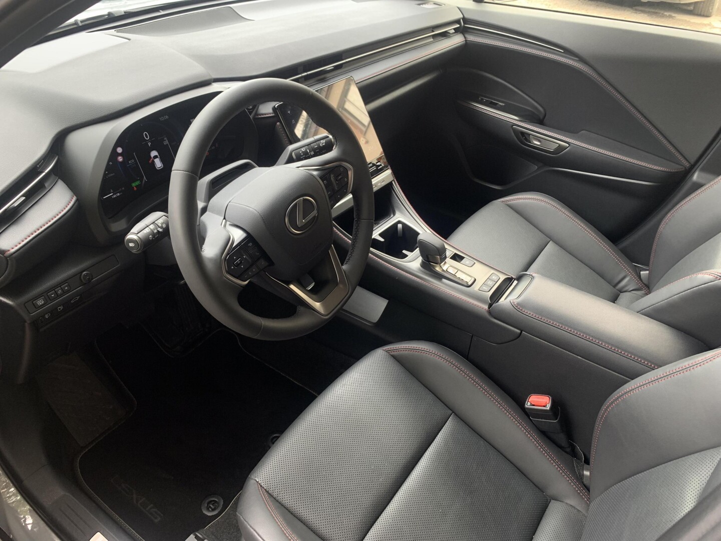 Lexus LBX