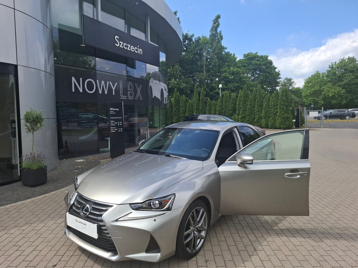 Lexus IS