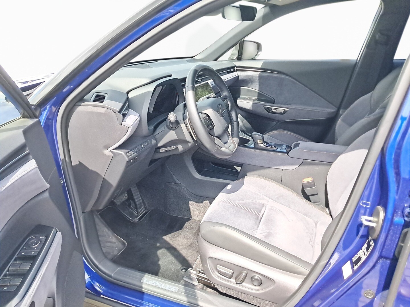 Lexus LBX
