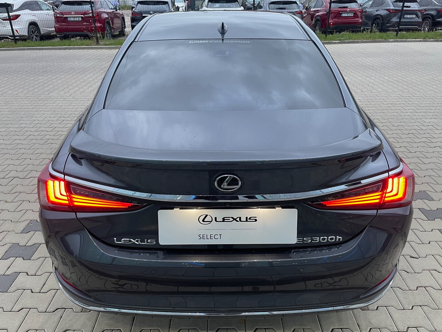 Lexus ES