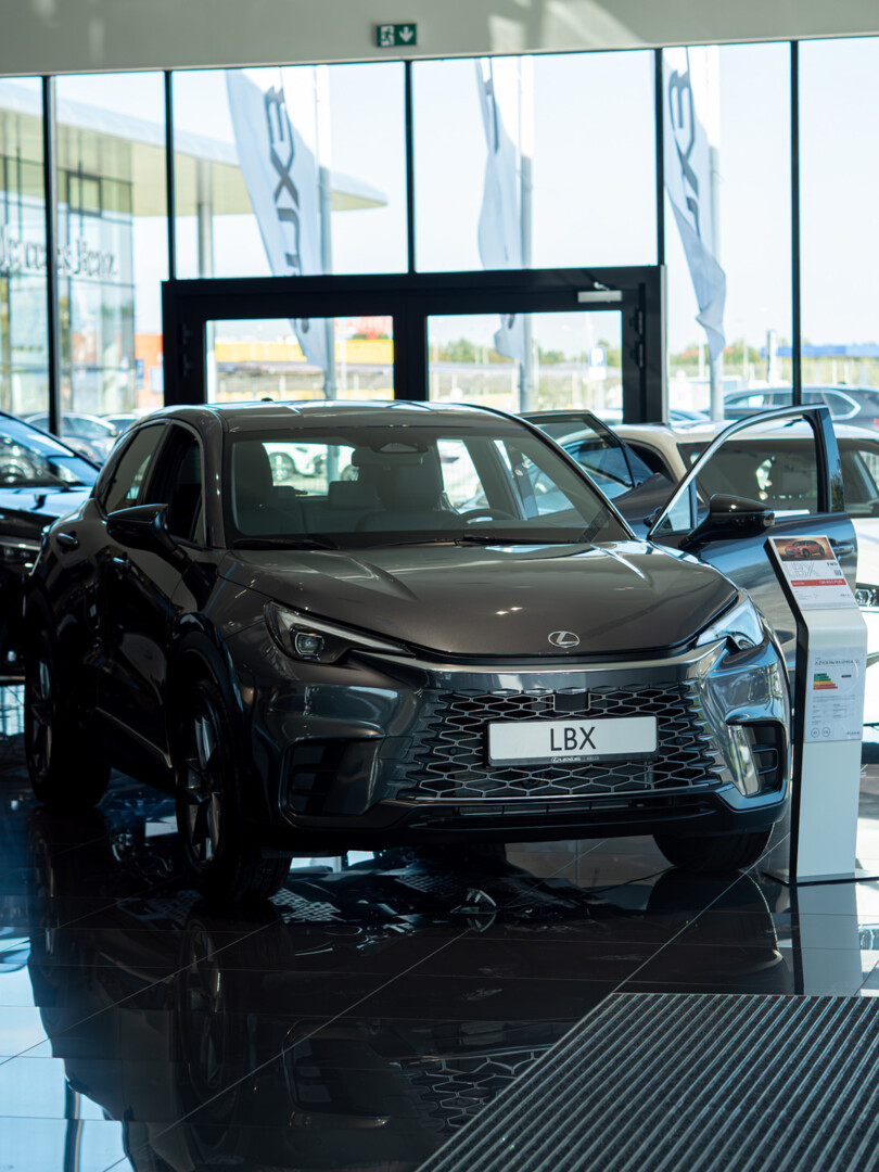 Lexus LBX