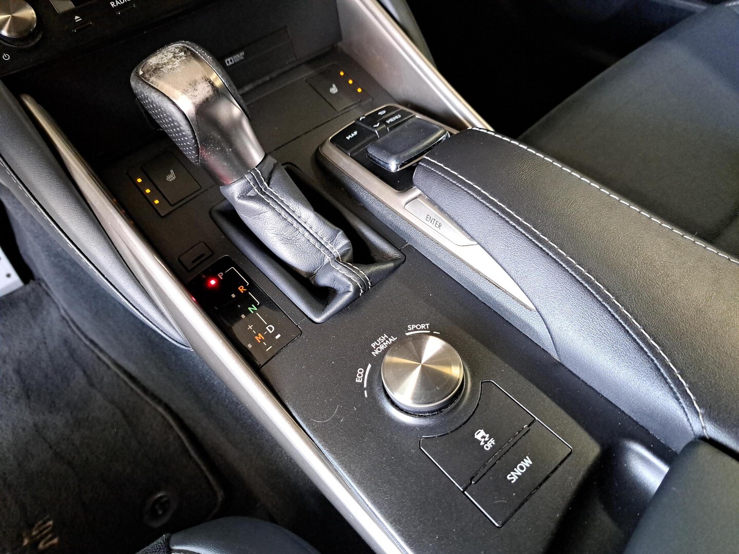 Lexus IS