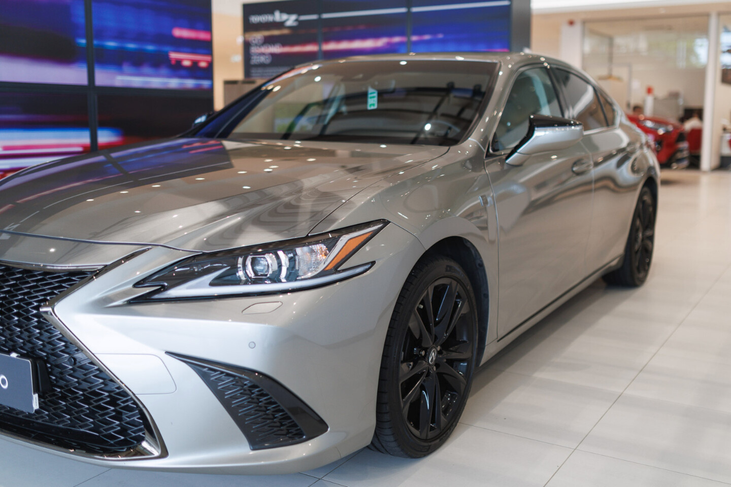 Lexus ES