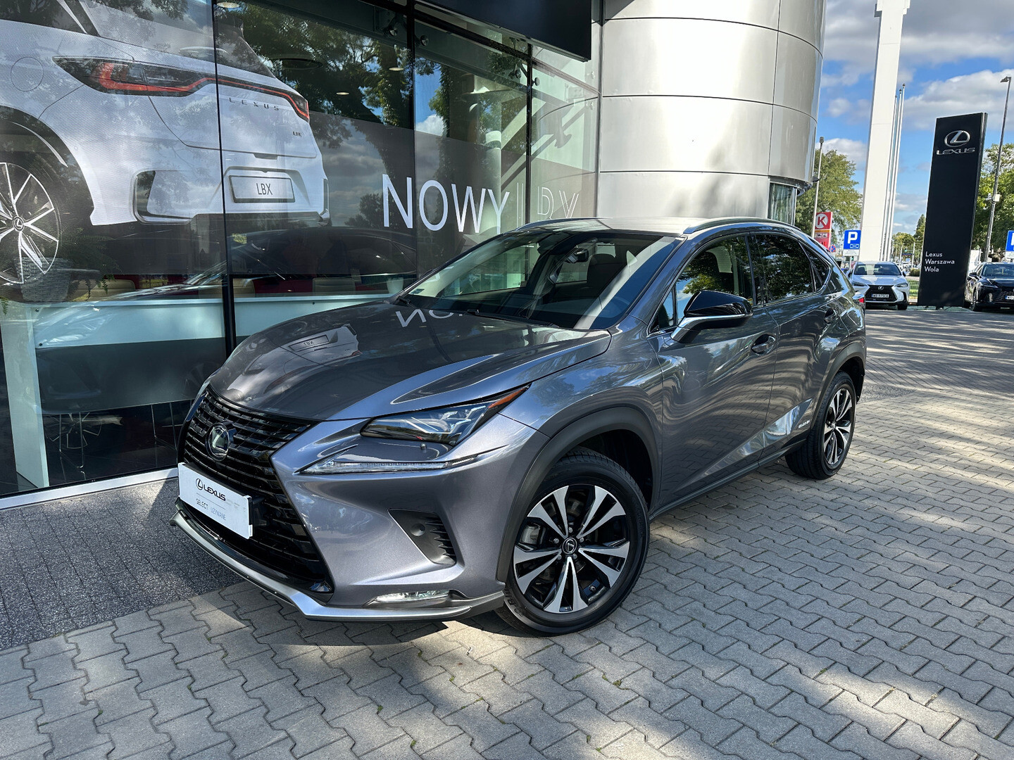 Lexus NX