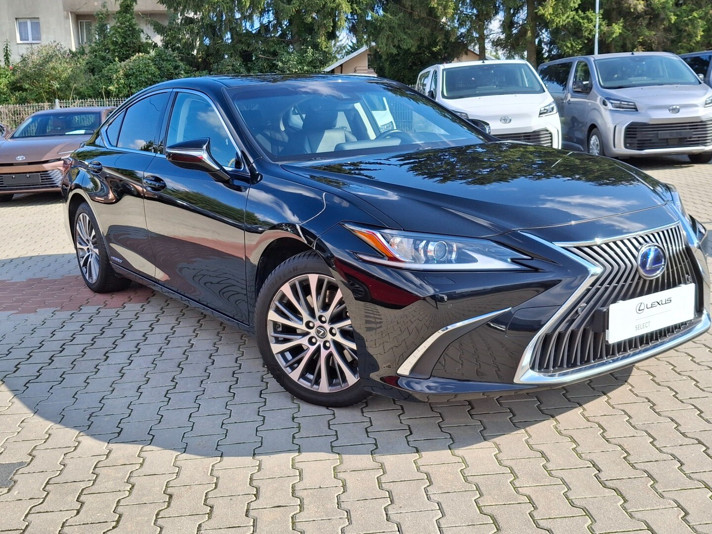 Lexus ES