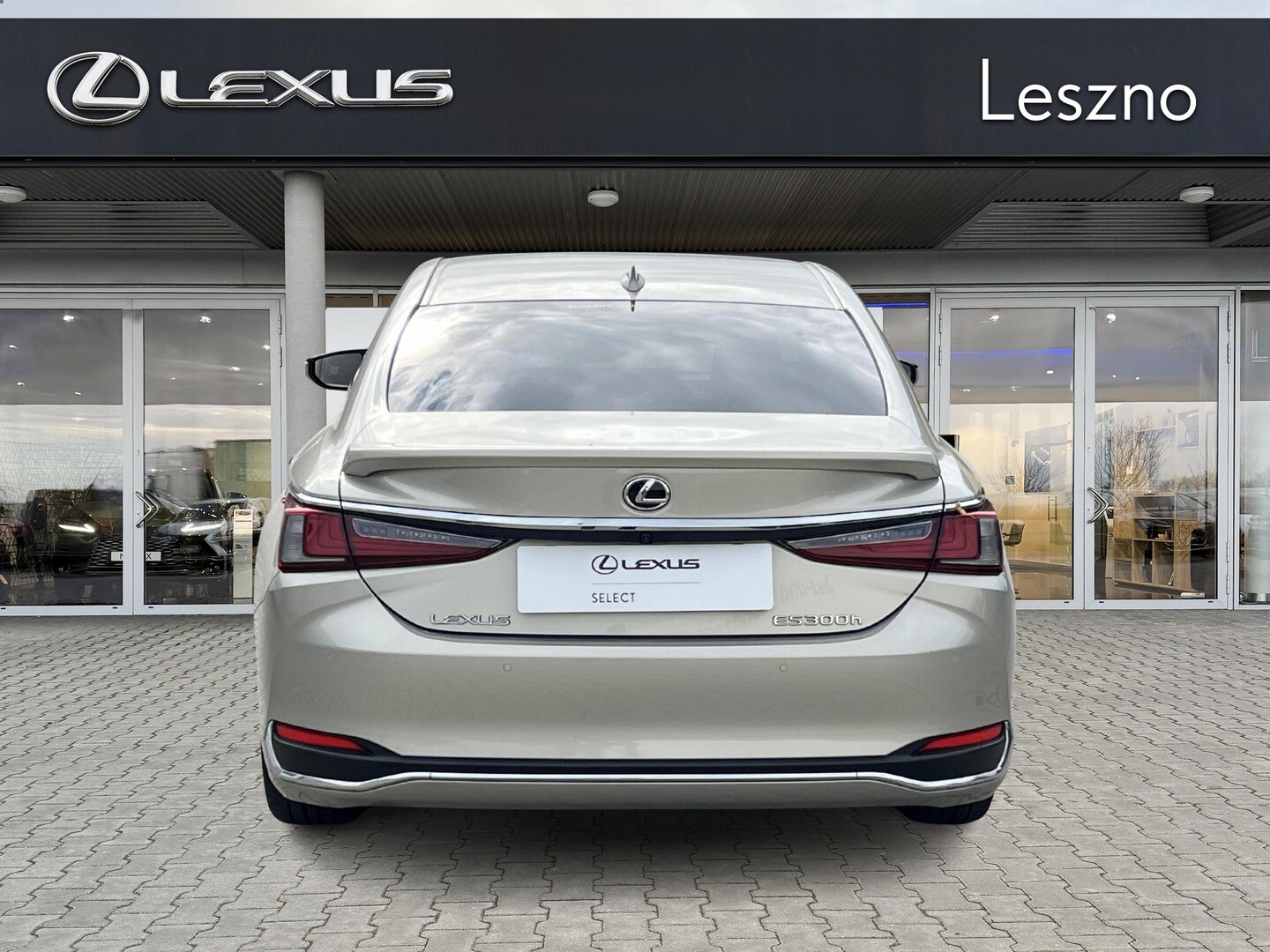 Lexus ES