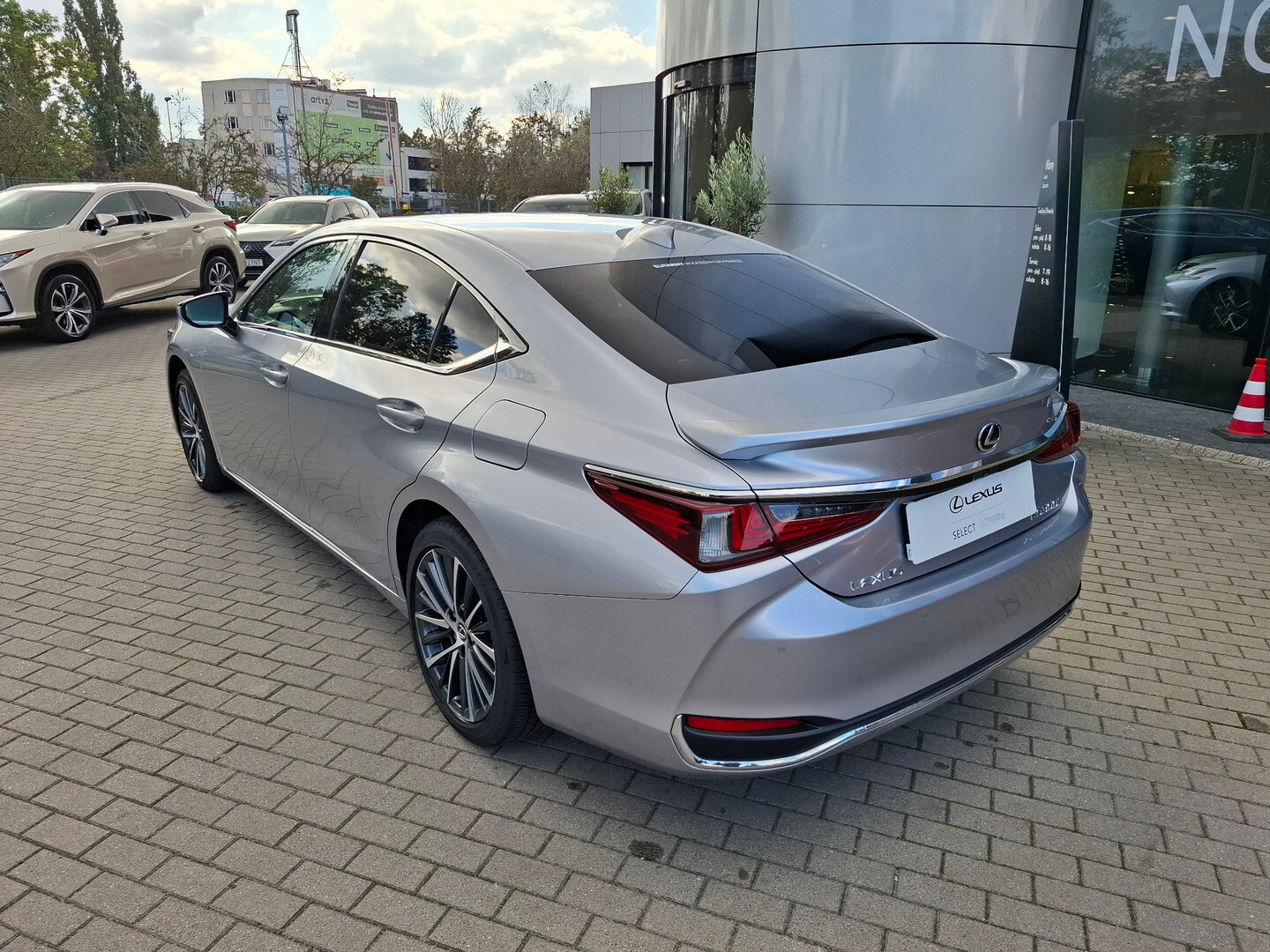 Lexus ES
