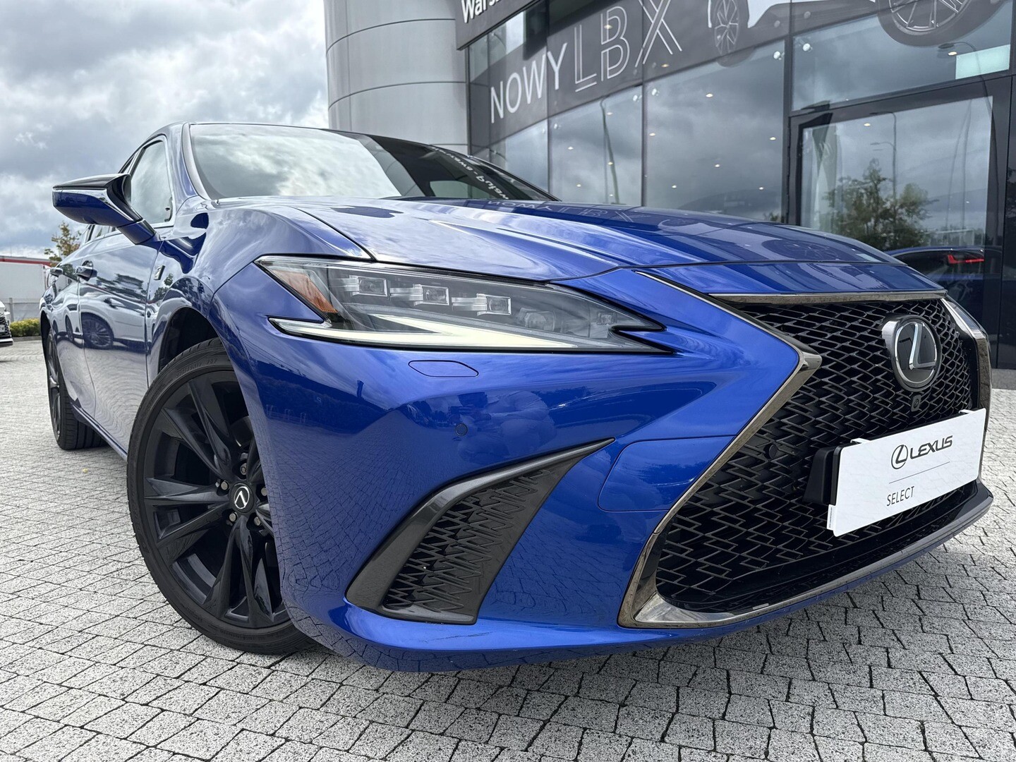Lexus ES