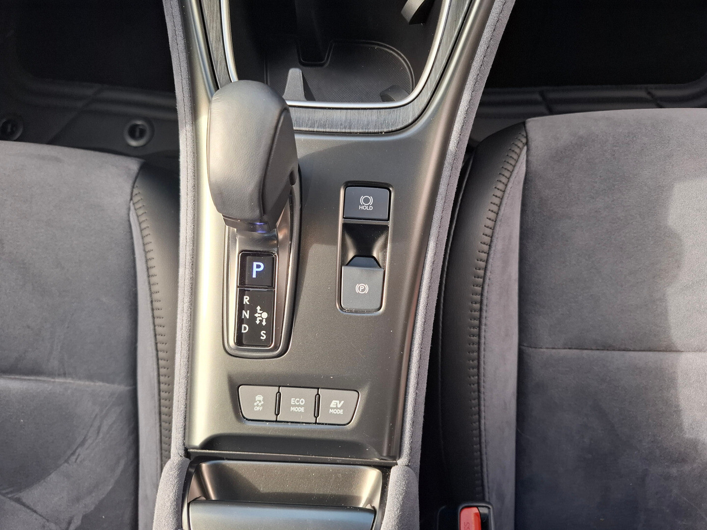 Lexus LBX