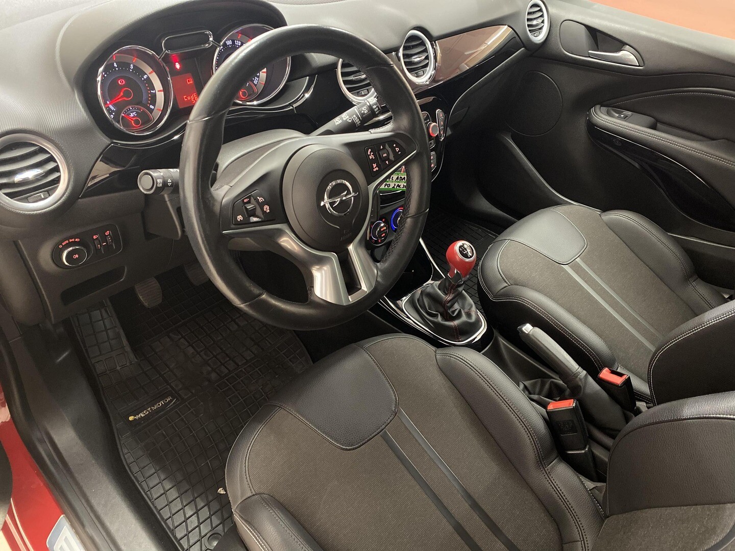 Opel Adam
