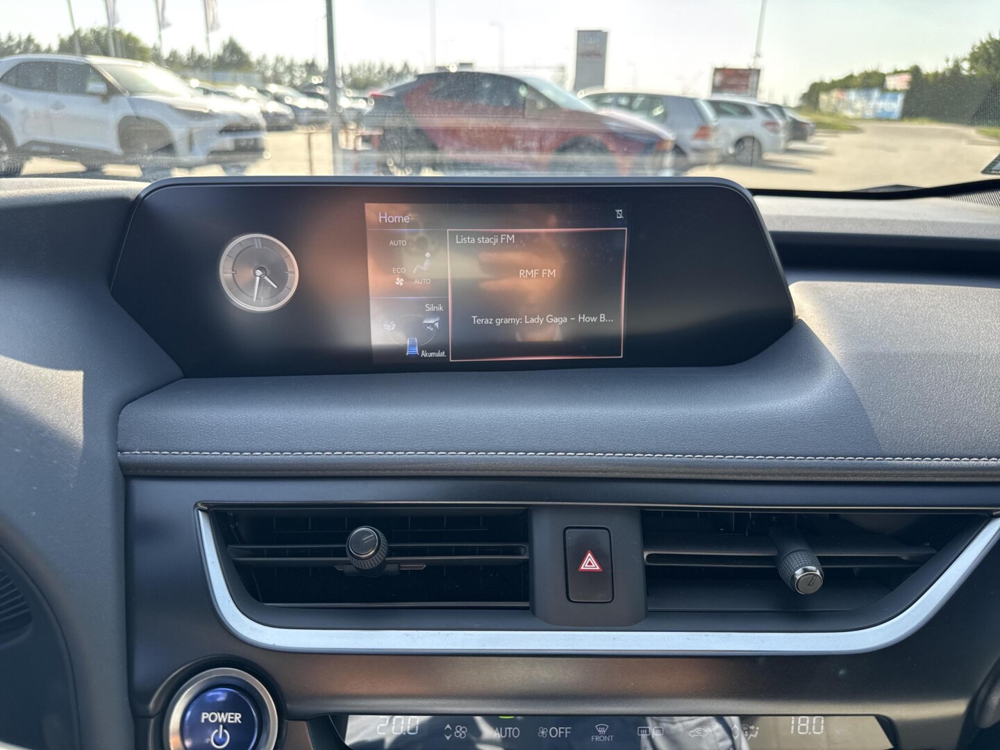 Lexus UX