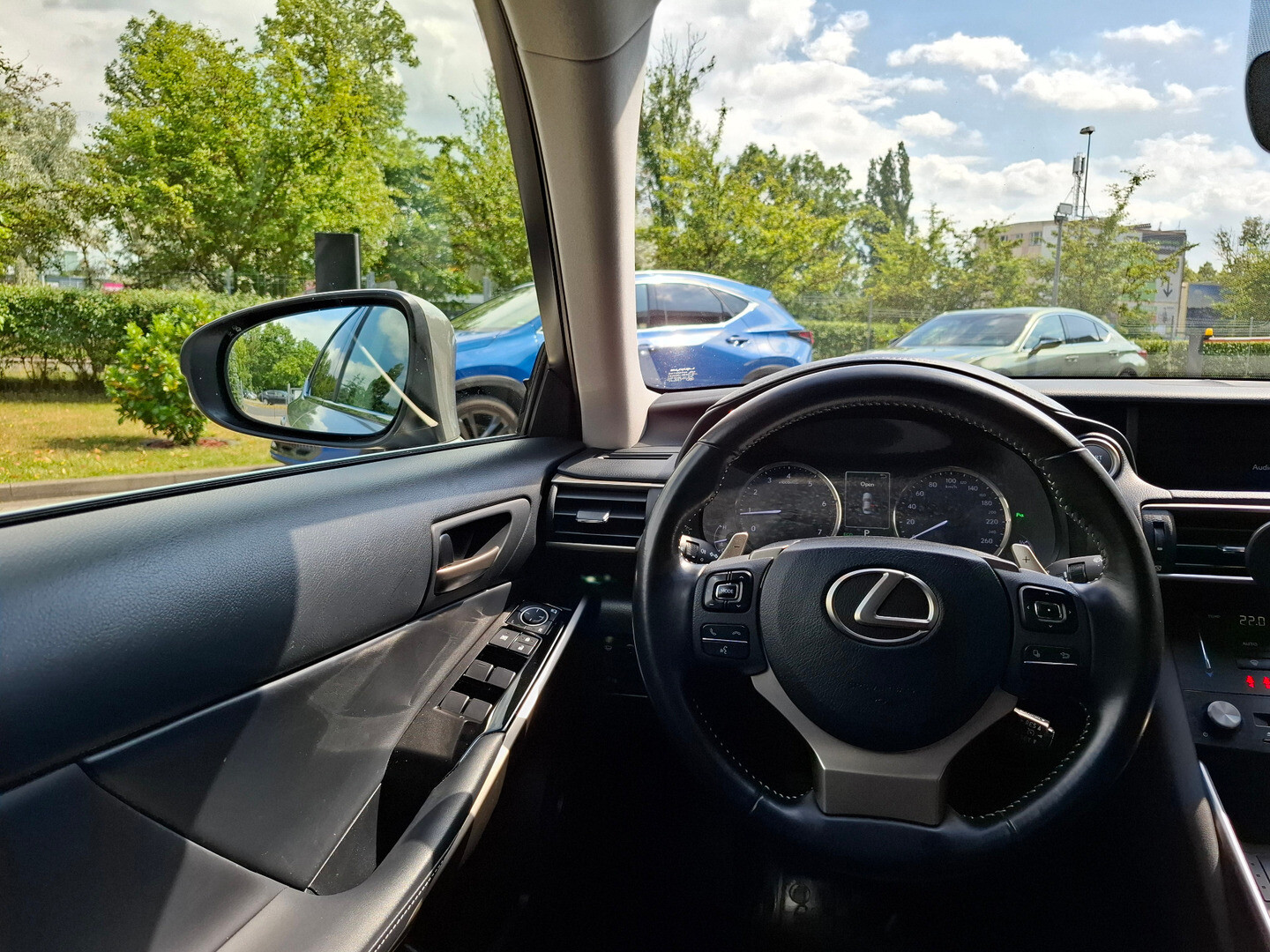 Lexus IS