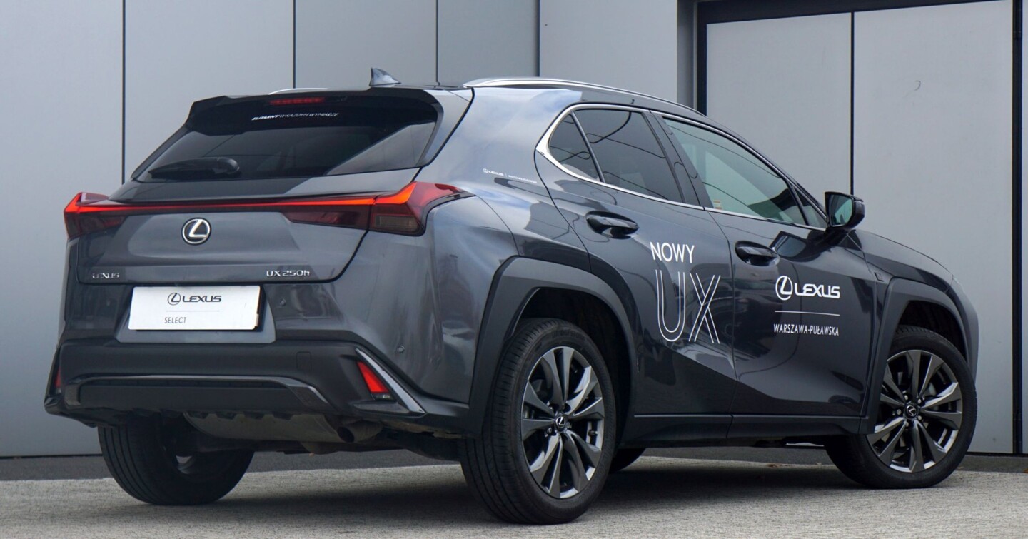 Lexus UX