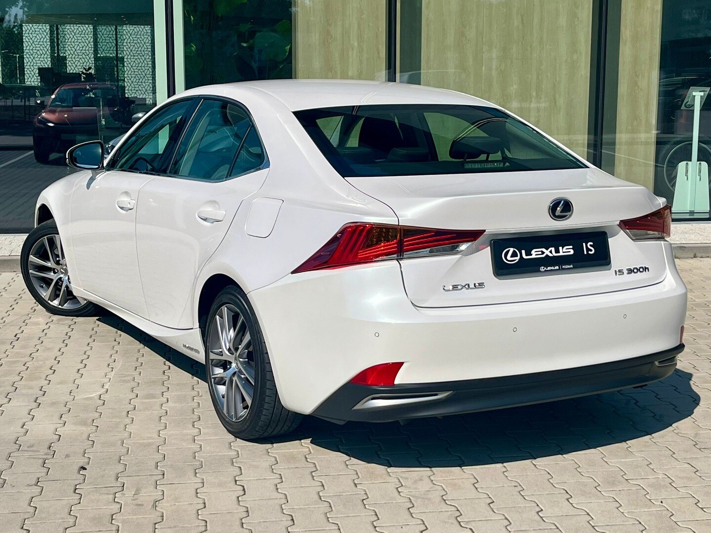 Lexus IS