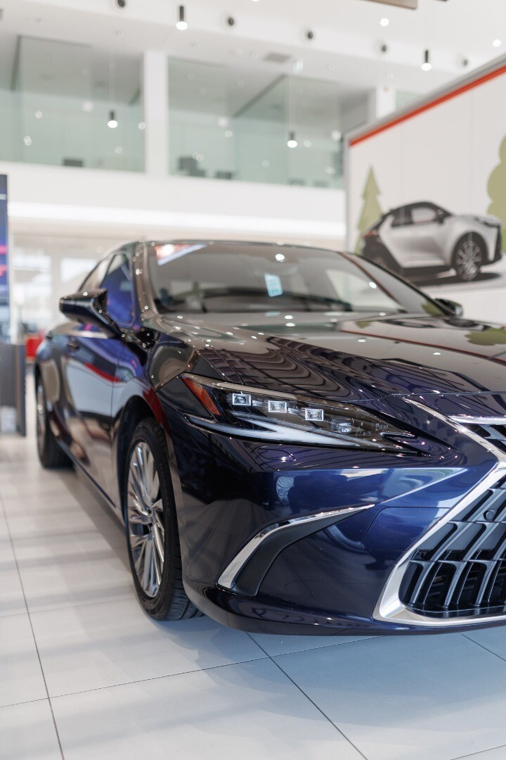 Lexus ES