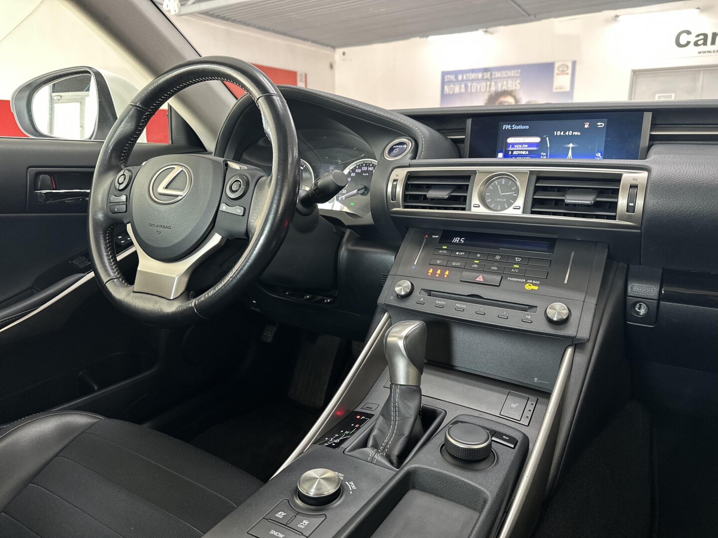 Lexus IS