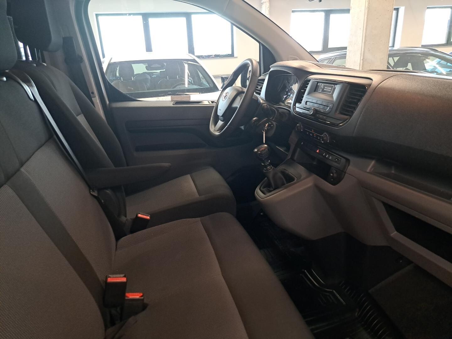 Toyota PROACE