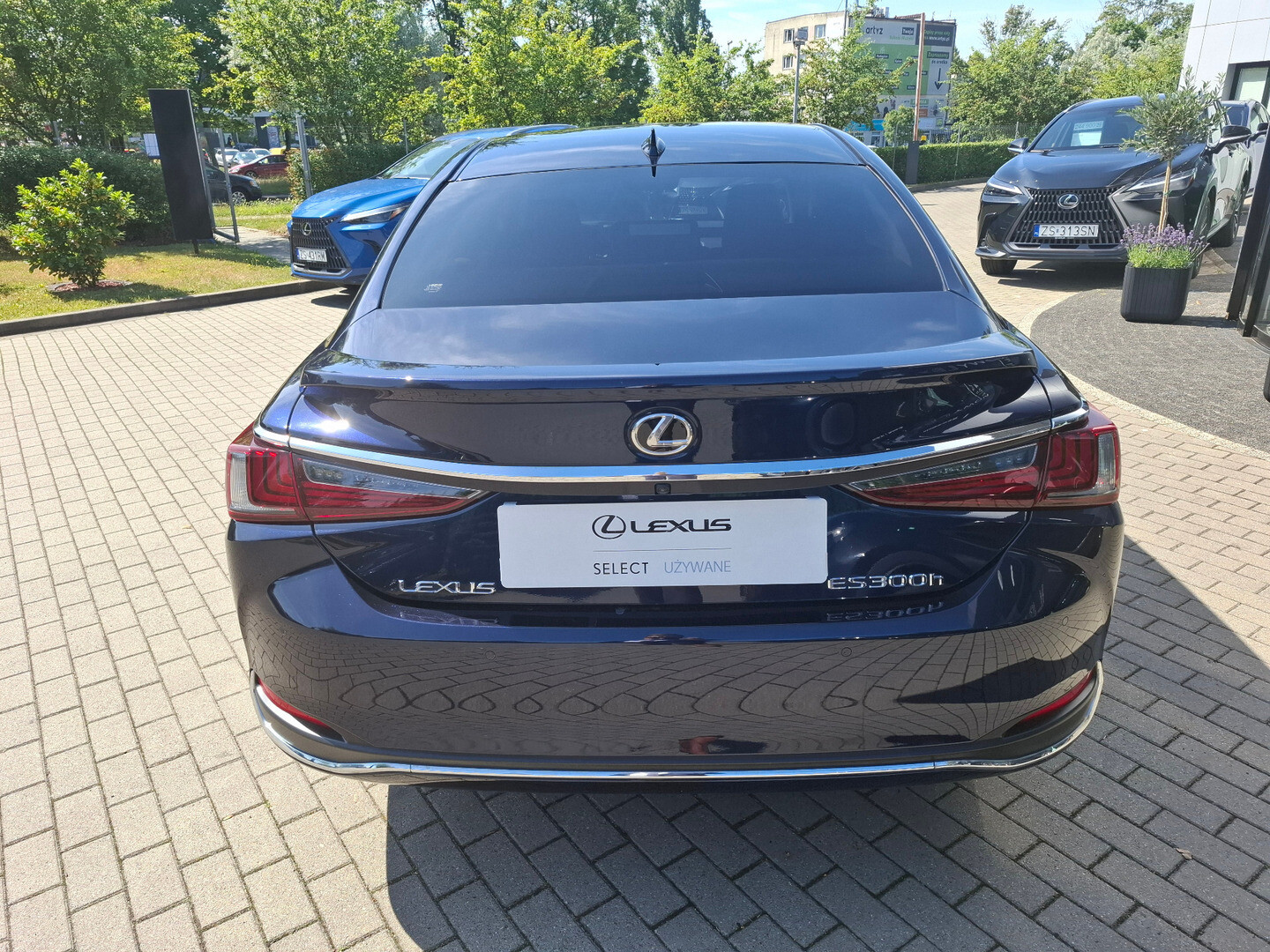 Lexus ES