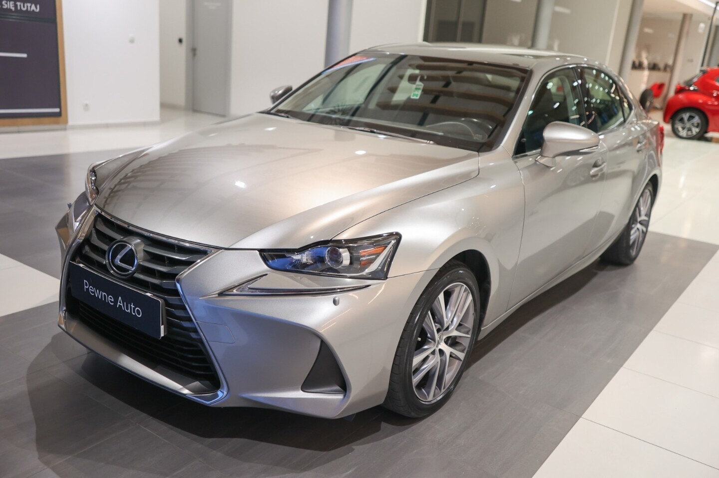 Lexus IS