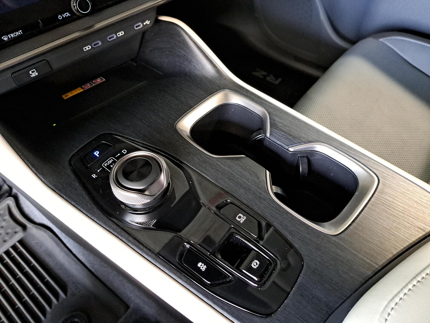 Lexus RZ