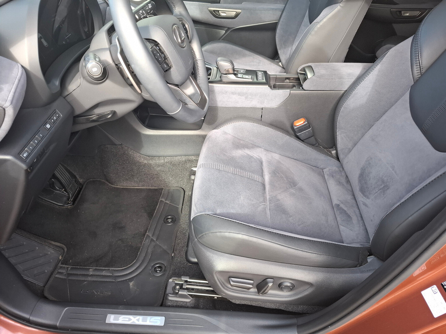 Lexus LBX