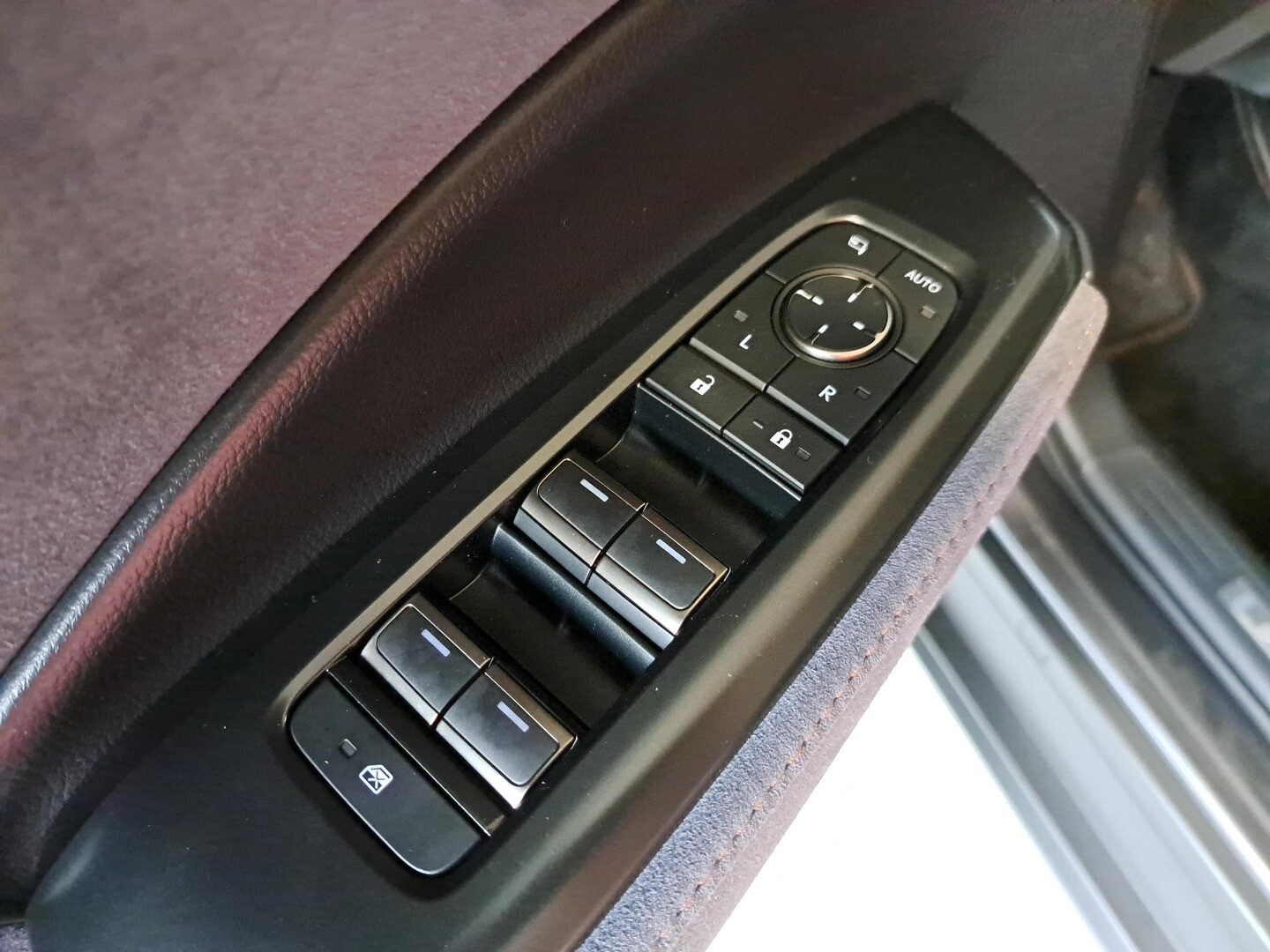 Lexus LBX