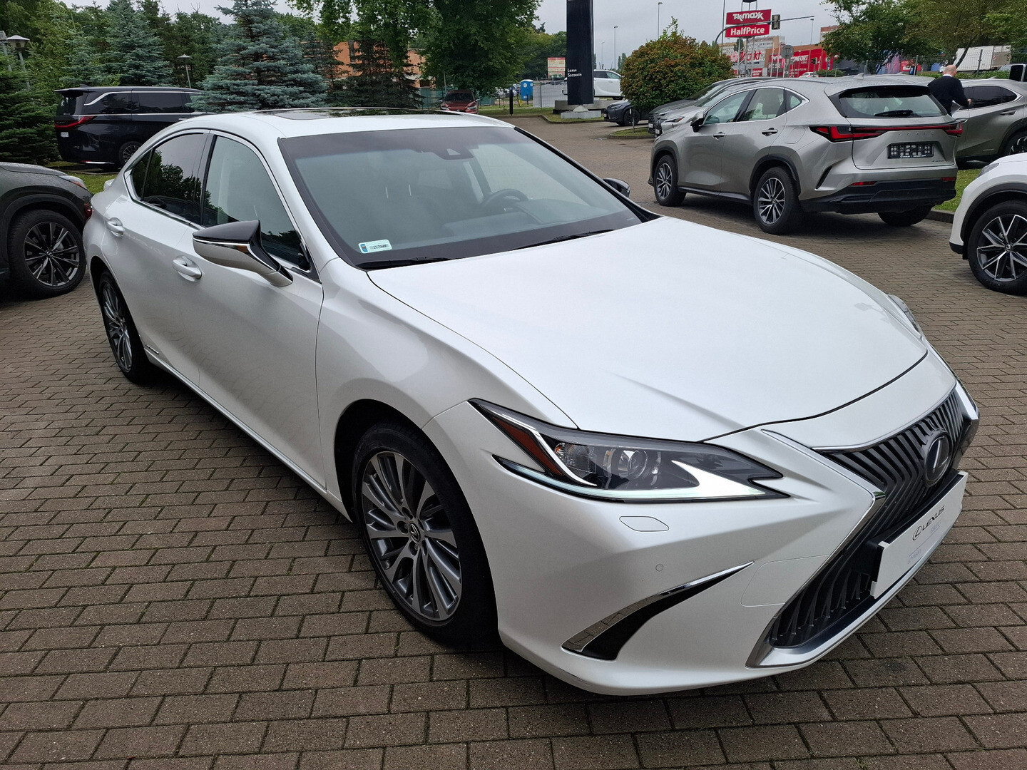 Lexus ES
