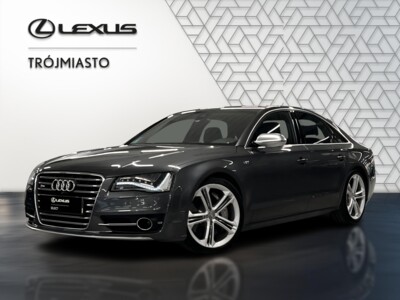 Audi S8