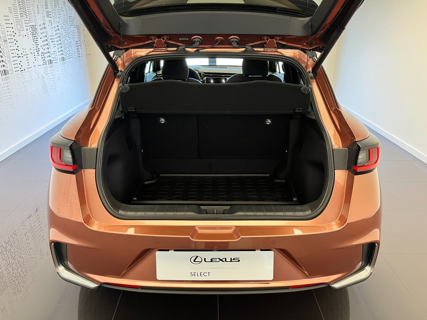 Lexus LBX