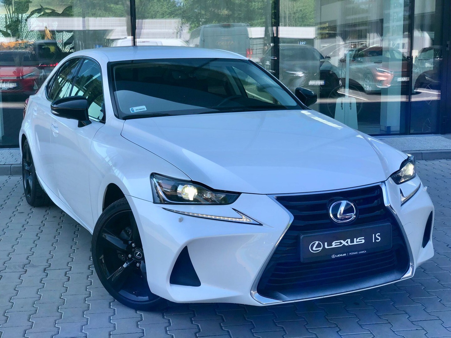Lexus IS