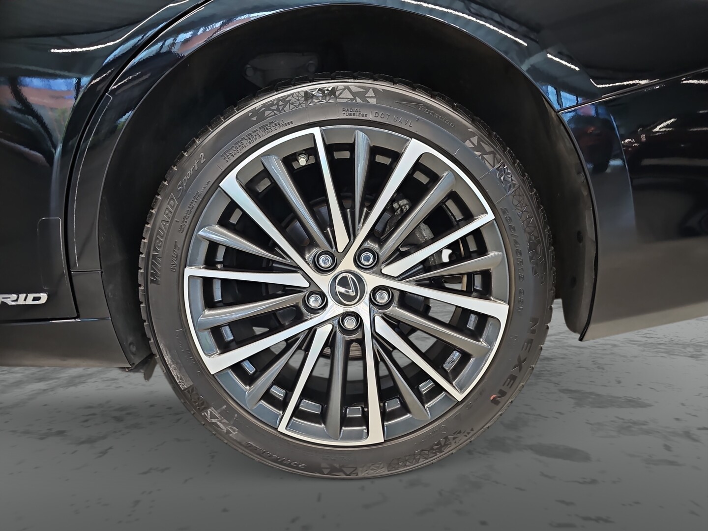 Lexus ES