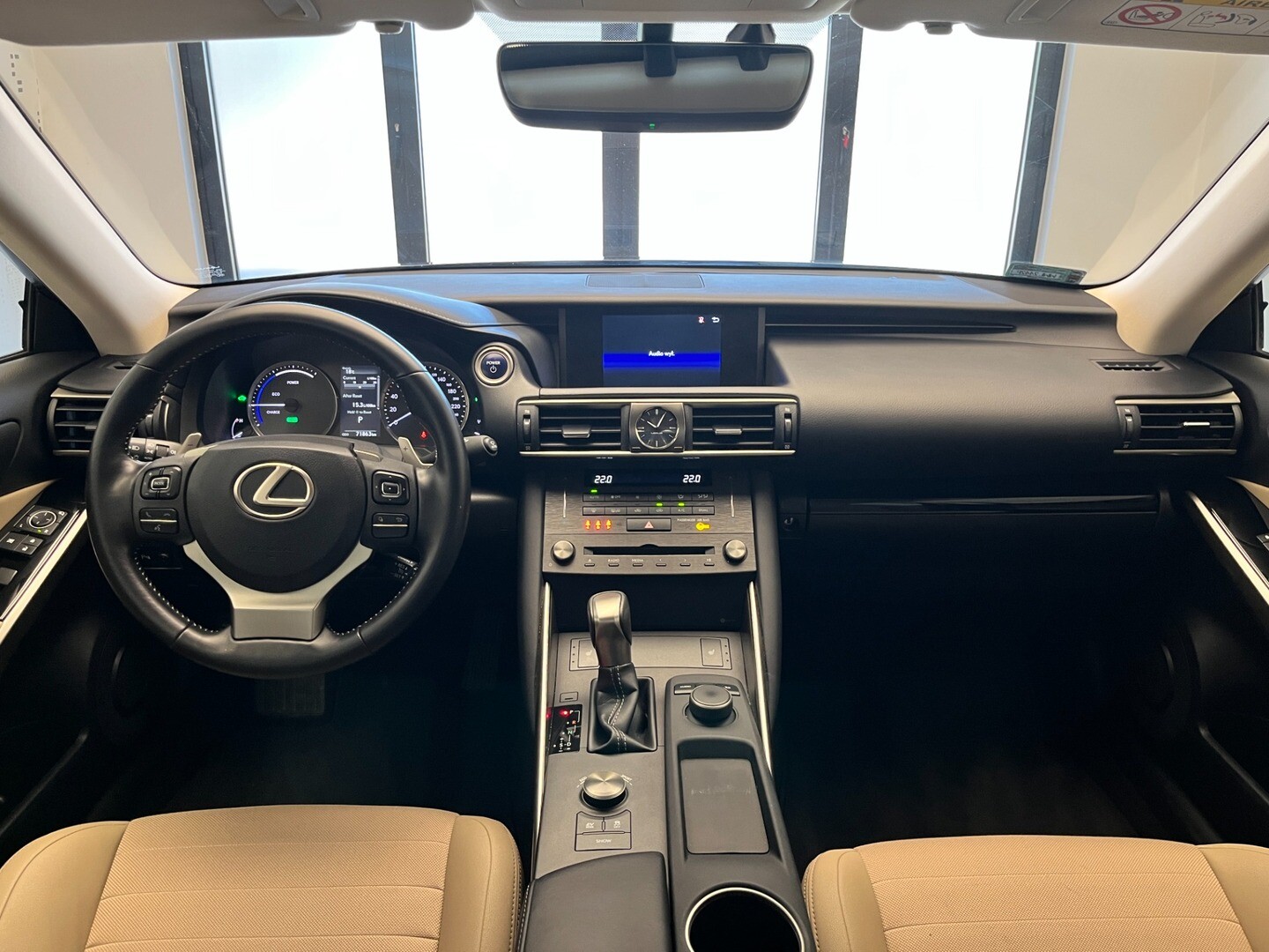 Lexus IS
