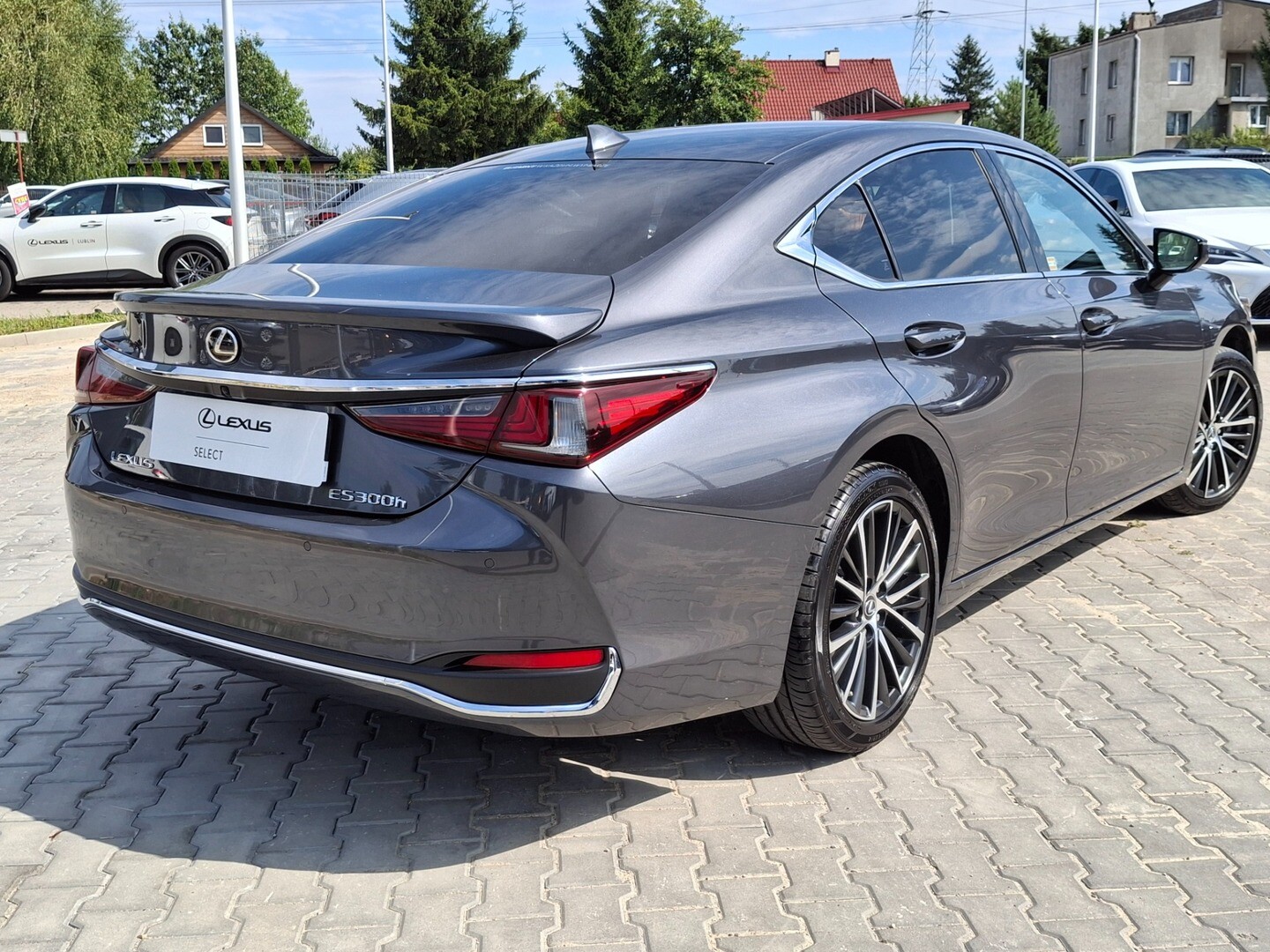 Lexus ES