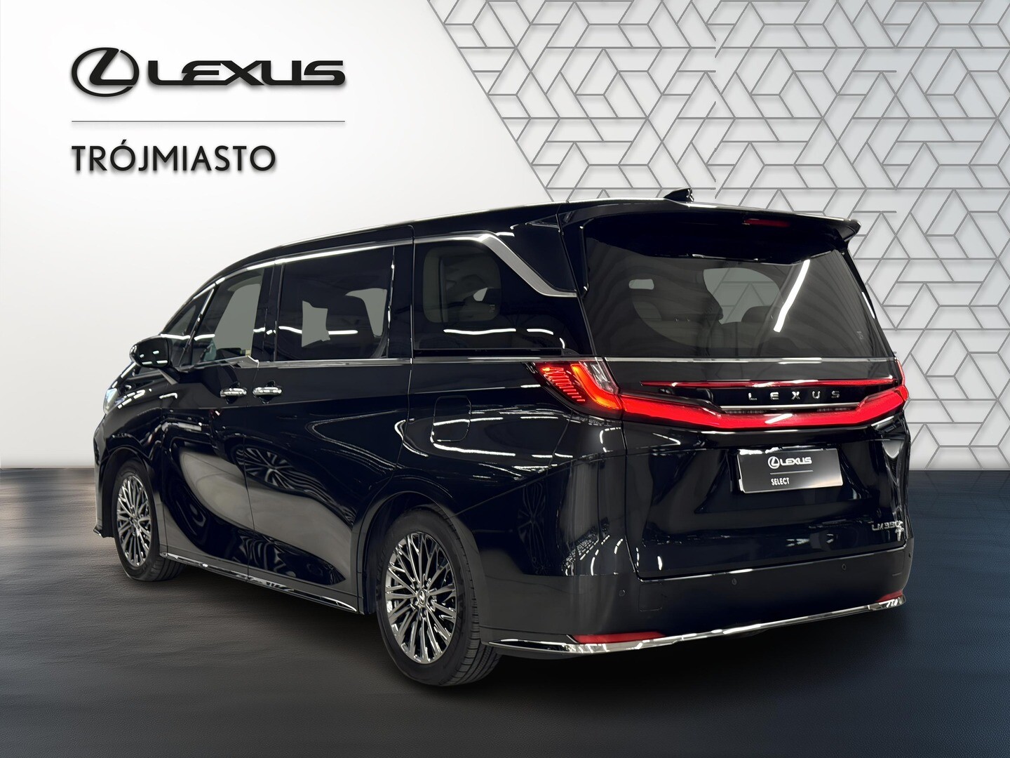 Lexus LM