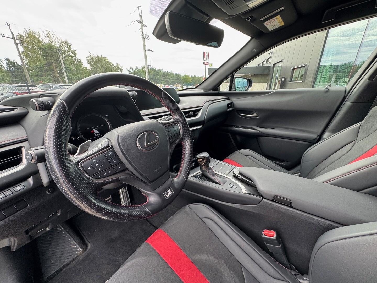 Lexus UX
