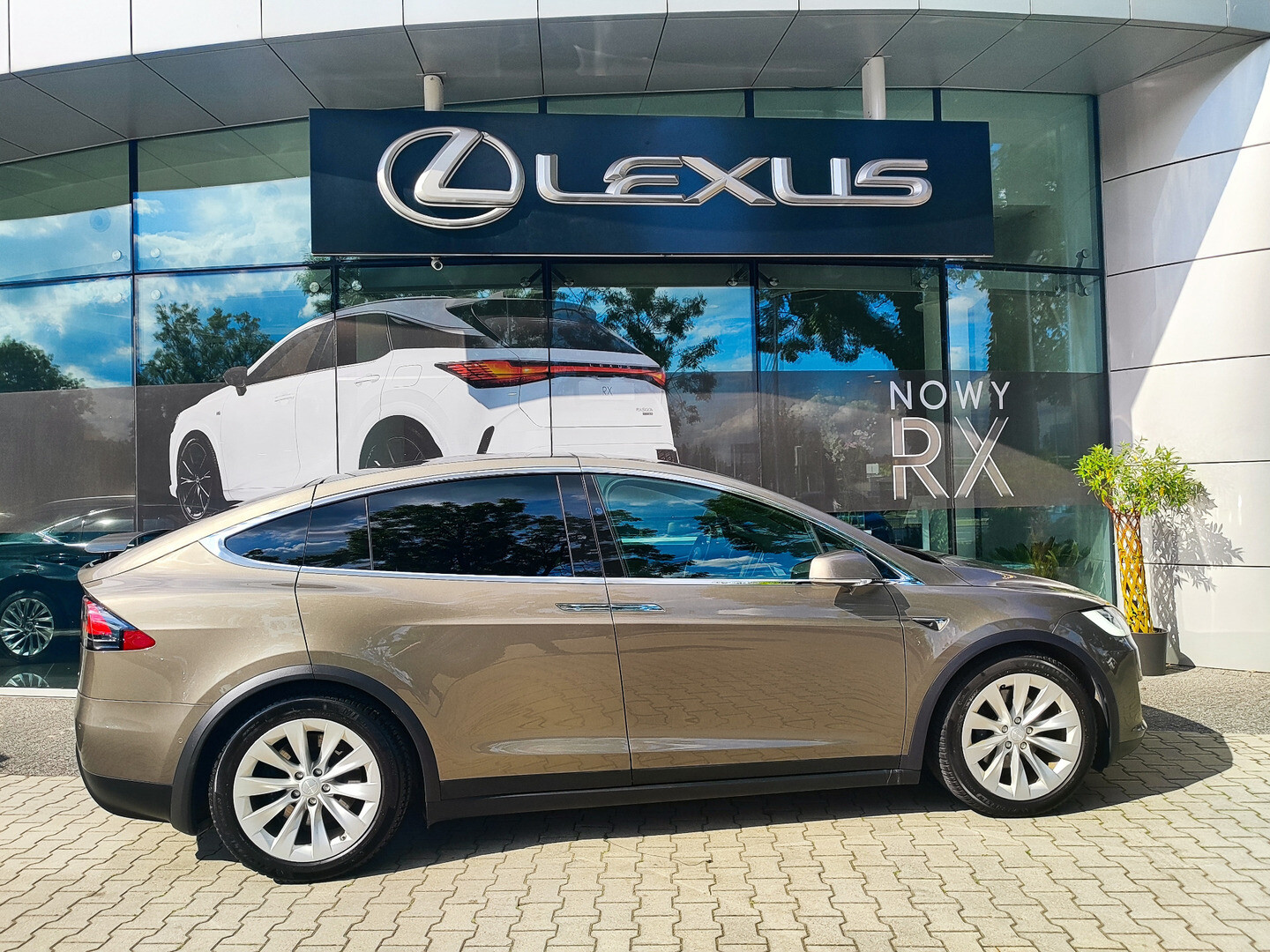 Tesla Model X