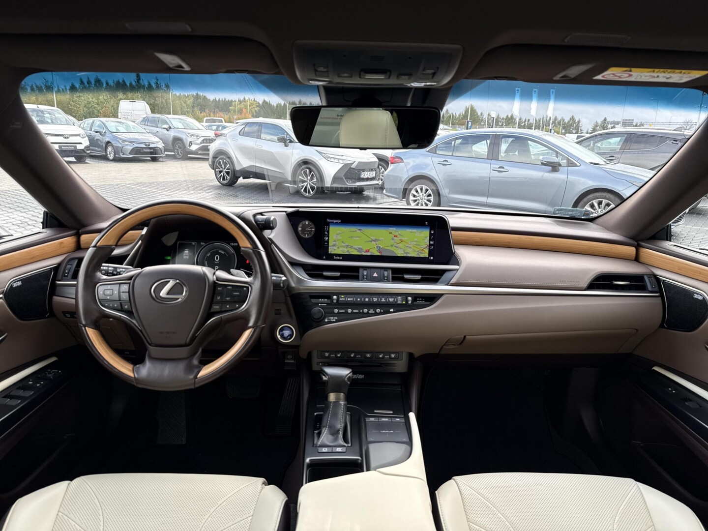 Lexus ES