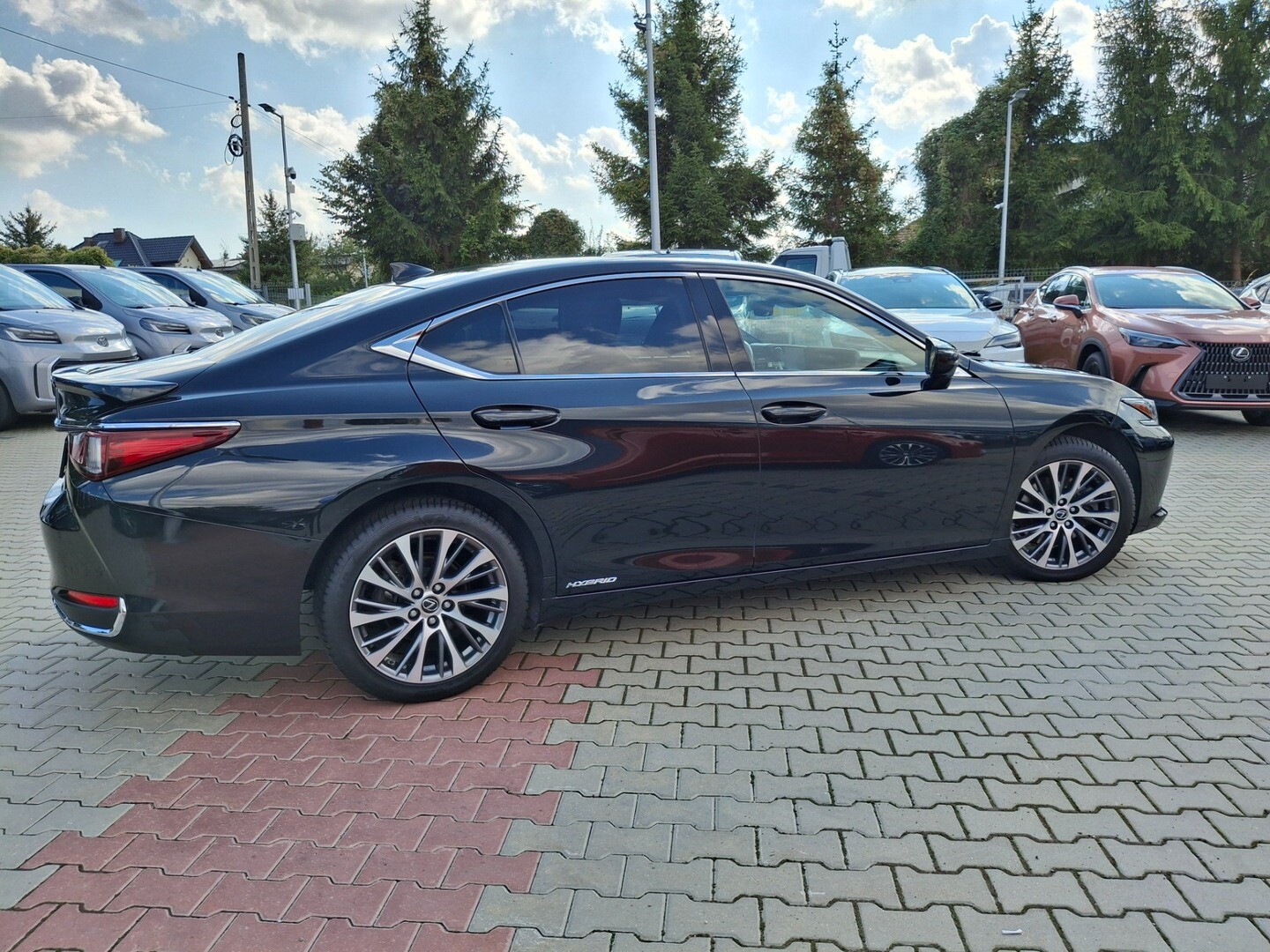 Lexus ES