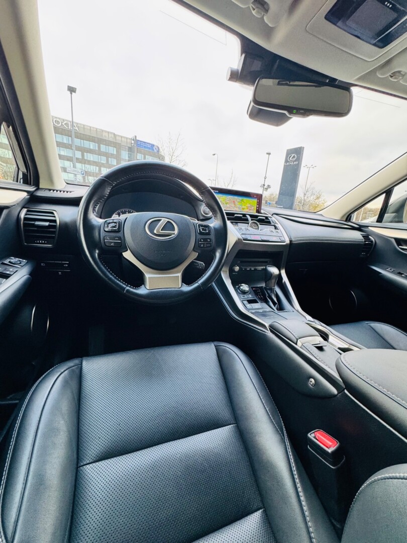 Lexus NX