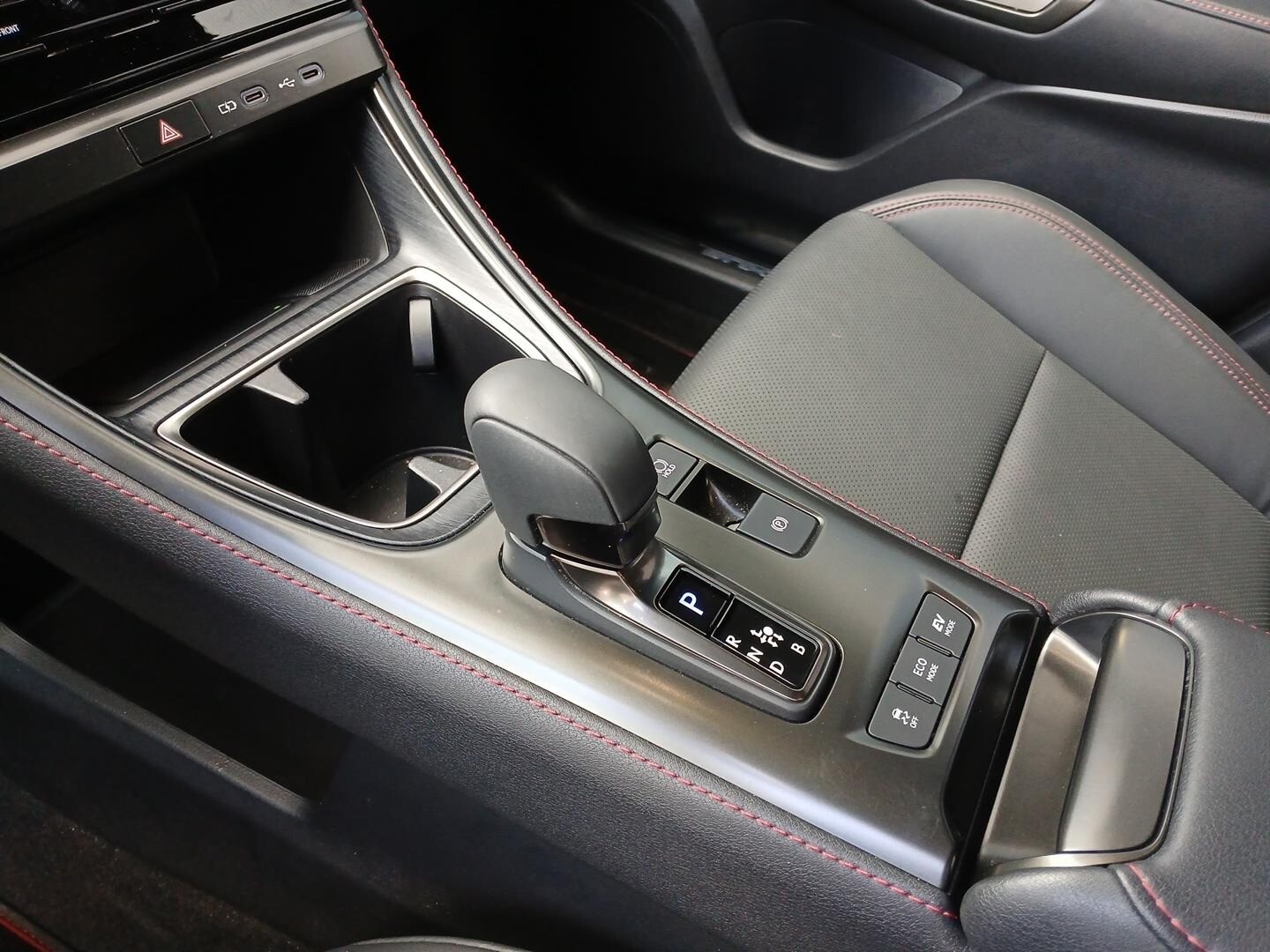Lexus LBX