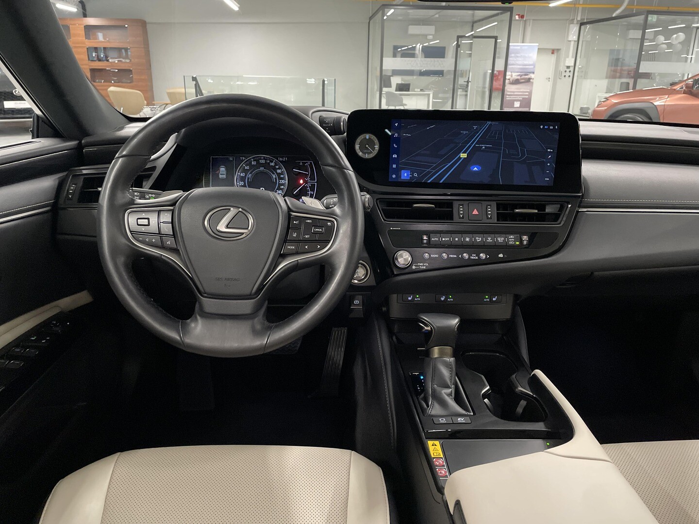 Lexus ES