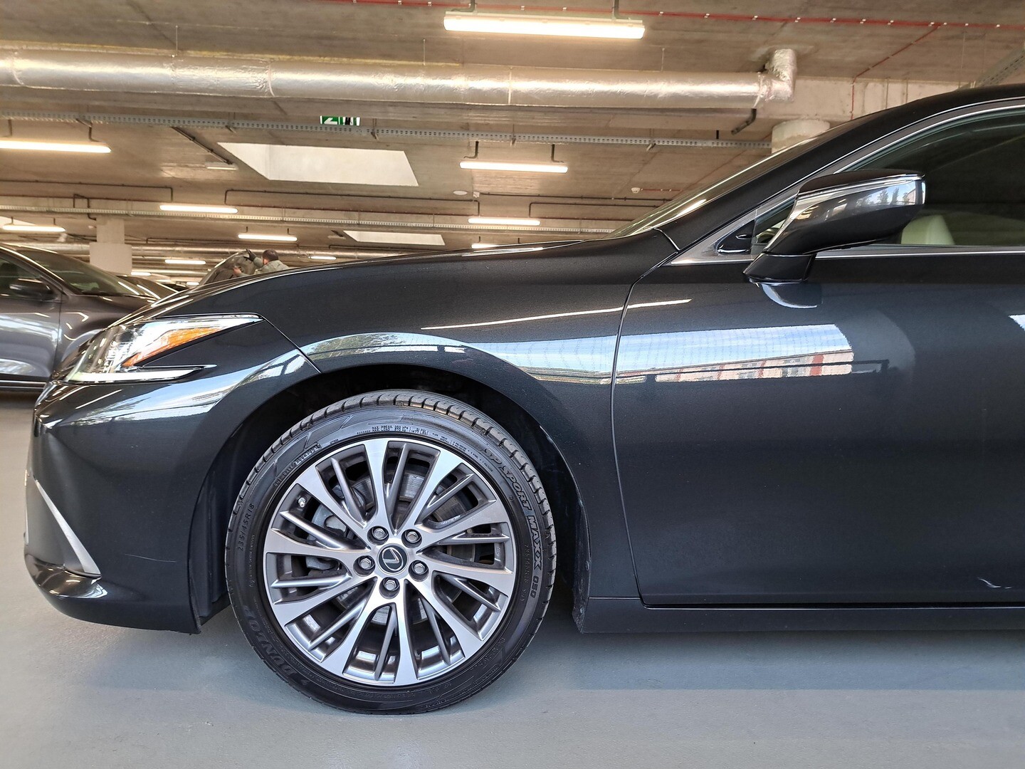 Lexus ES