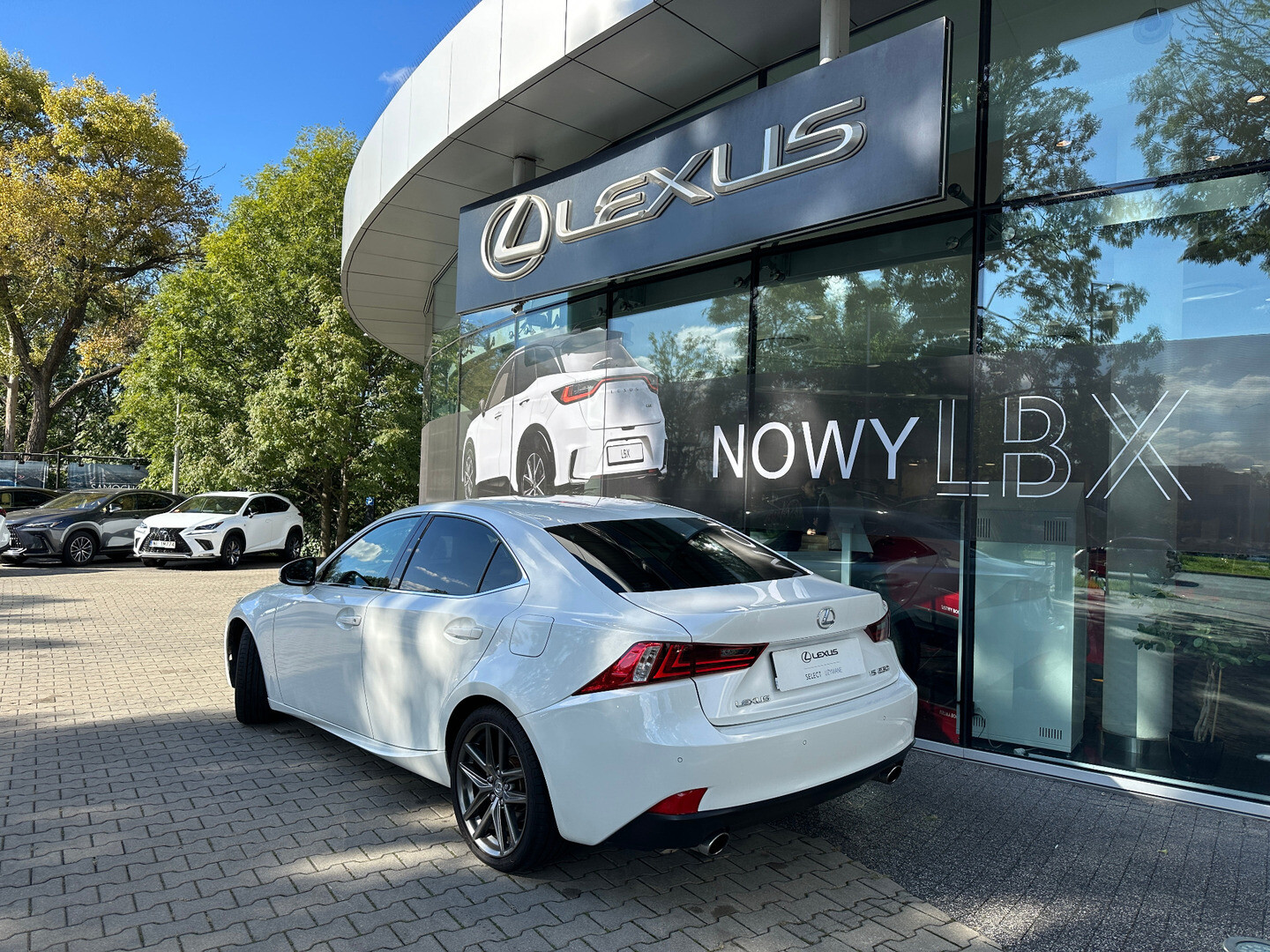 Lexus IS