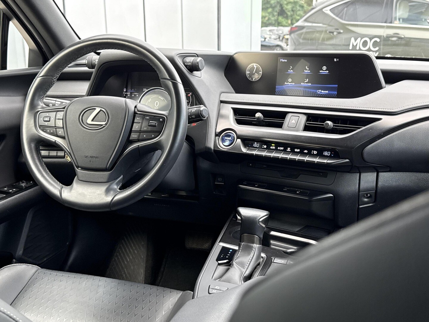 Lexus UX