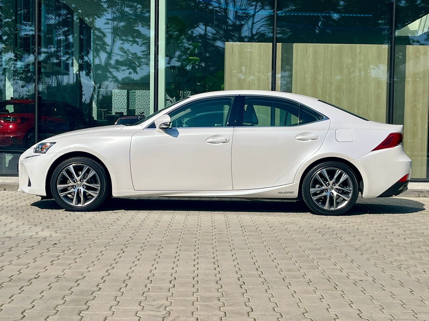 Lexus IS