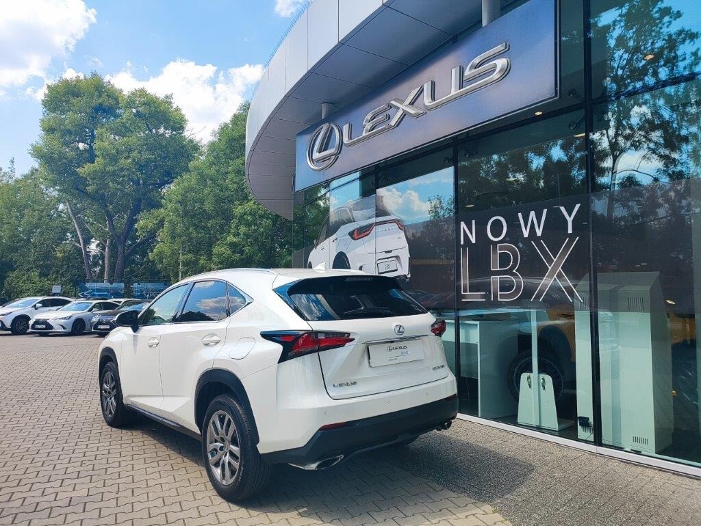 Lexus NX