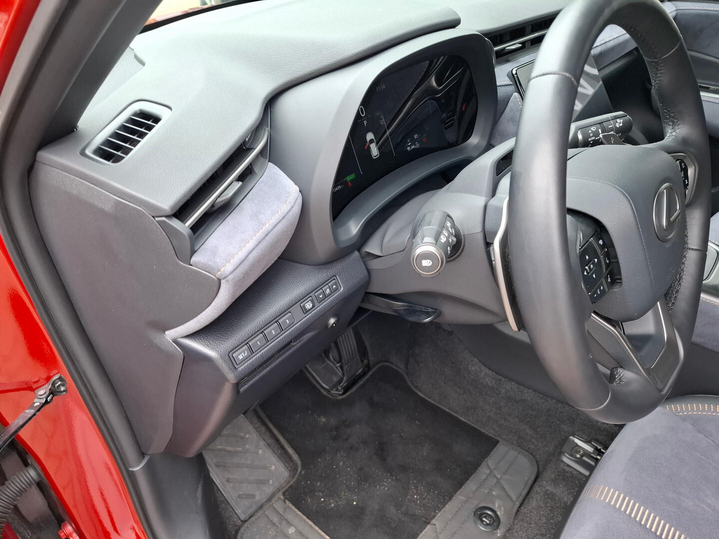 Lexus LBX