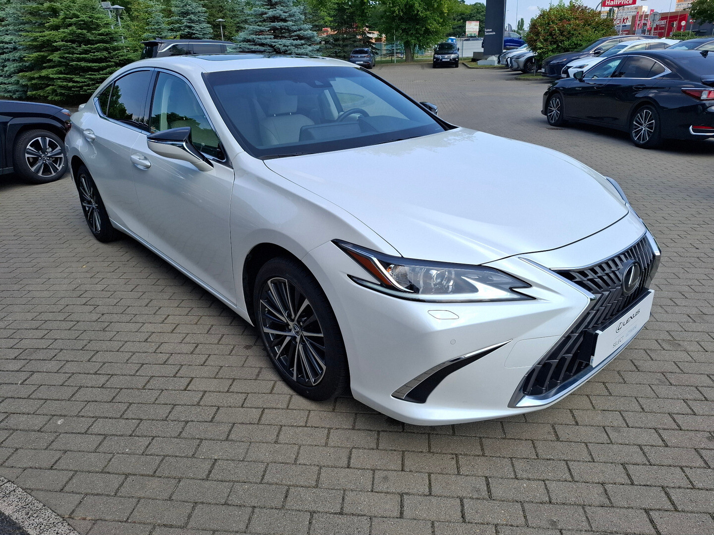 Lexus ES